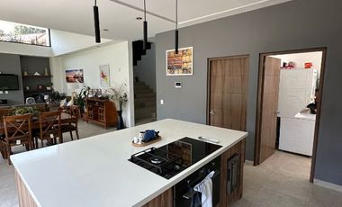 Casa Sola en Rancho Cortes Cuernavaca - GSI-1393-Cs