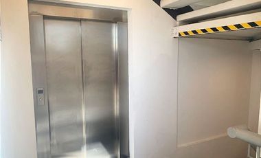 Local Comercial en Arriendo en POR AVENIDA PRINCIPAL