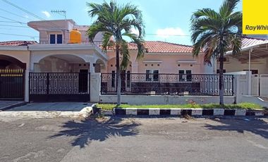 Rumah disewakan di Sukolilo, Surabaya