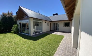 Casa en venta Barrio Arenas del Sur, Mar del Plata.