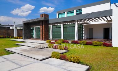 Casa en venta en Momoxpan, Puebla cerca de Explanada