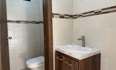 CASAS MODERNA EN VENTA EN URB PORTÓN DEL SOL - MANTA