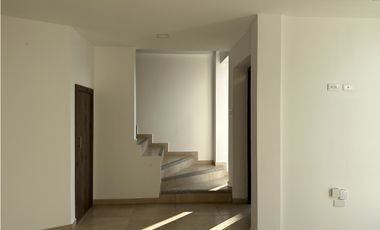 CASAS MODERNA EN VENTA EN URB PORTÓN DEL SOL - MANTA