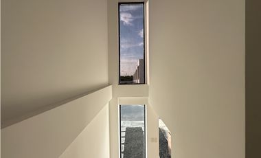 CASAS MODERNA EN VENTA EN URB PORTÓN DEL SOL - MANTA