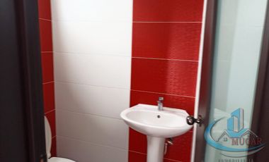 RENTA DE TERCER PISO CON TERRAZA CERCA DE PLAZA DORADA