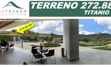 Se Vende Terreno en Altozano de 272.88 m2, TITANIO, Frente al Club Deportivo !!