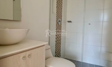 apartamento en arriendo en el esmeraldal. Cod A776768