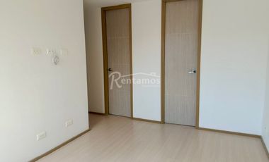 apartamento en arriendo en el esmeraldal. Cod A776768
