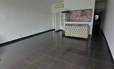 local en arriendo en vhaler. Cod A452