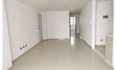 Apartamento con Amplias Amenidades en Venta  - Av. 30 Agosto