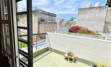 Casa  en Venta Caba / Buenos Aires (D038 1694)
