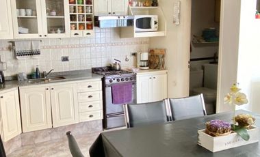 Casa  en Venta Caba / Buenos Aires (D038 1694)