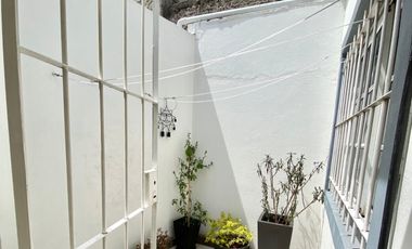Casa  en Venta Caba / Buenos Aires (D038 1694)