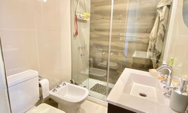 Casa  en Venta Caba / Buenos Aires (D038 1694)