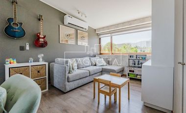 Preciosa Casa en venta de 4 dorm. en piedra roja