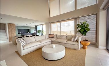 Se Vende Penthouse en Punta Caelo, San Carlos