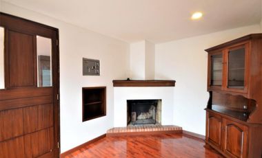 casa en arriendo en parque central bavaria. Cod A2838304