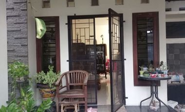 Dijual rumah di Jalan Singosari nusukan Banjarsari Solo