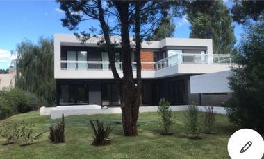 Chalet 5 Amb Rumenco (barrio privado)