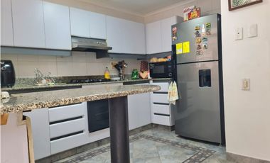 CASA EN VENTA POBLADO SECTOR BALSOS