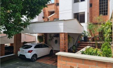 CASA EN VENTA POBLADO SECTOR BALSOS