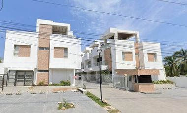 casa en arriendo en pradomar. Cod A120338