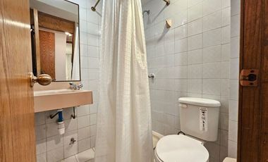Oportunidad Depto 3D + Sala de star + 2 Servicios, Amoblado