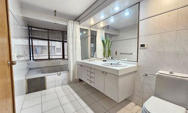 Oportunidad Depto 3D + Sala de star + 2 Servicios, Amoblado