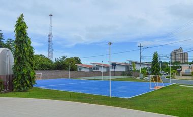 VENDO CASA EN CORONADO (IH)