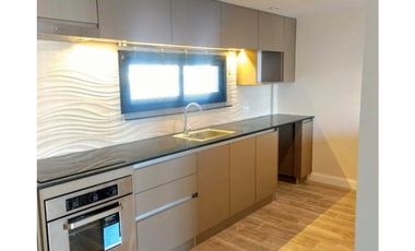 Semipiso 2 ambientes con cochera a estrenar