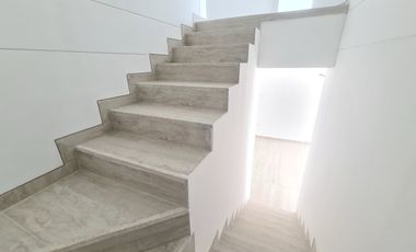 COD. 620 - SE VENDE CASA - BARRIO: LOS ALPES