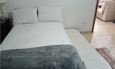 SE ARRIENDA POR DIAS O MES FASCINANTE APARTAESTUDIO AMOBLADO