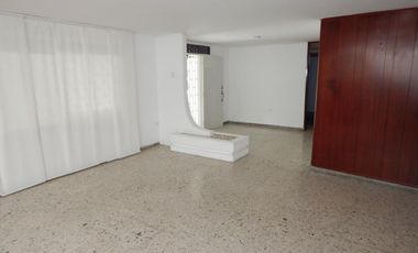 edificio en venta en el golf. Cod V86052