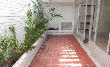 edificio en venta en el golf. Cod V86052