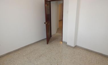 edificio en venta en el golf. Cod V86052
