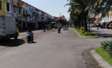 Ruko Jl Utama Graha Tirta, Jl. Brigjend Katamso - Waru, Strategis