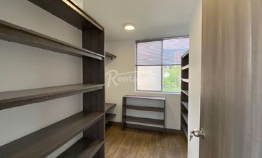 apartamento en arriendo en el esmeraldal. Cod A776242