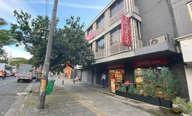 edificio en venta en el poblado. Cod V776157