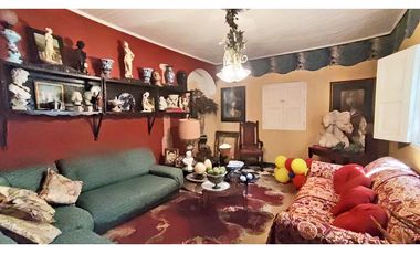 Casa en el Parque lleras para restaurante u hotel de 5 pisos