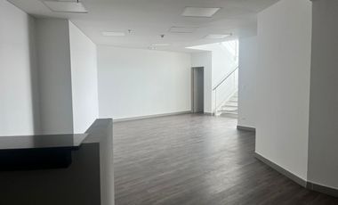 oficina en arriendo en santa ana. Cod A52055