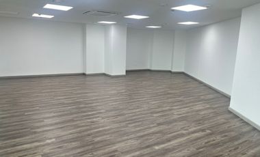 oficina en arriendo en santa ana. Cod A52055