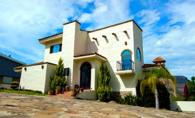 Residencia en Haciendas La Herradura, Zapopan, Jal.