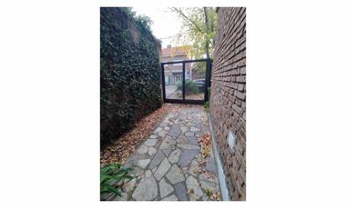 Se Vende Excelente Chalet de 4 Ambientes en Lote Propio en Olivos Golf