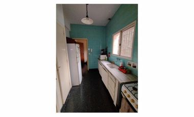 Se Vende Excelente Chalet de 4 Ambientes en Lote Propio en Olivos Golf