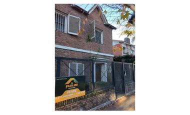 Se Vende Excelente Chalet de 4 Ambientes en Lote Propio en Olivos Golf