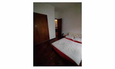 Se Vende Excelente Chalet de 4 Ambientes en Lote Propio en Olivos Golf