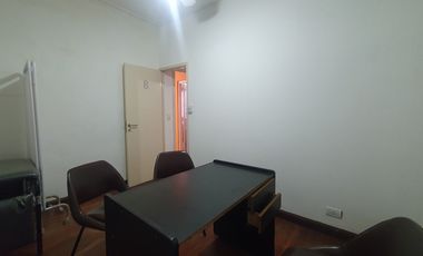 Venta - Oficinas en dos plantas en block - Brown 3285