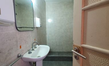 Venta - Oficinas en dos plantas en block - Brown 3285