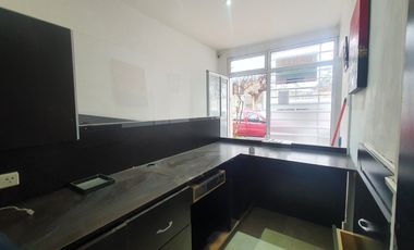 Venta - Oficinas en dos plantas en block - Brown 3285