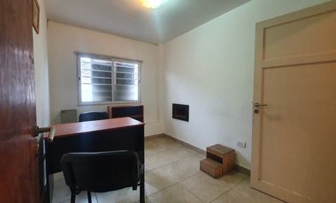 Venta - Oficinas en dos plantas en block - Brown 3285